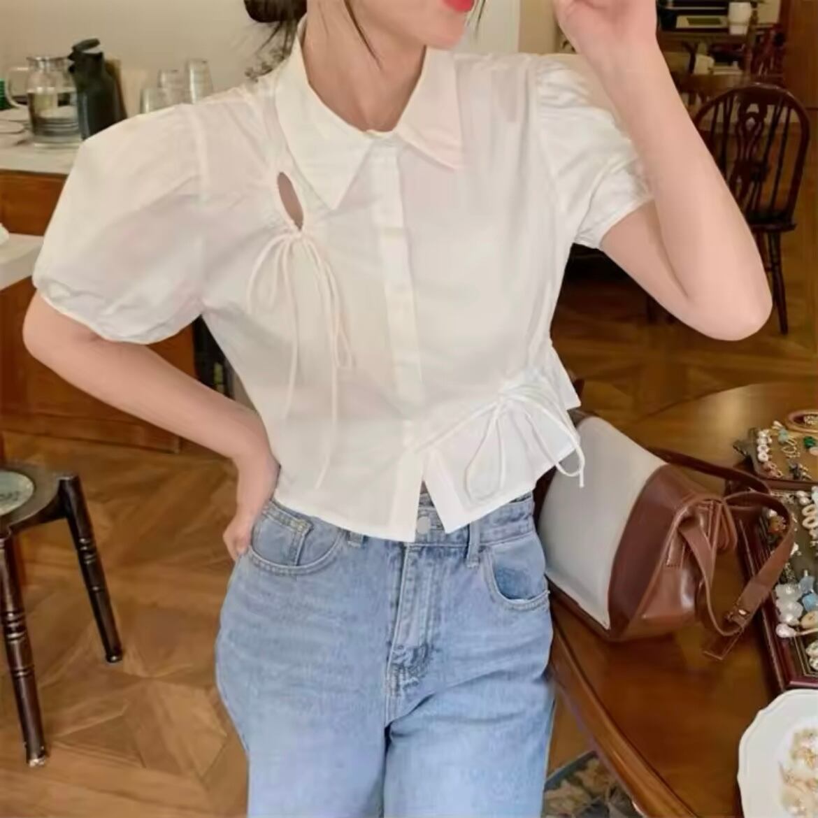 リボンデザインパフスリーブシャツ