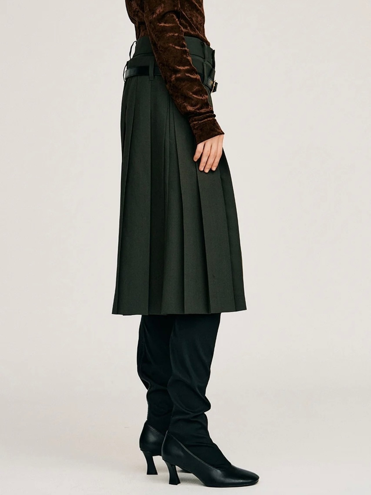 【26AW | WOMEN】PRANK PROJECT プランクプロジェクト / パンツ / Double-Waist Pleated Half Pants 　31262465608 - 4