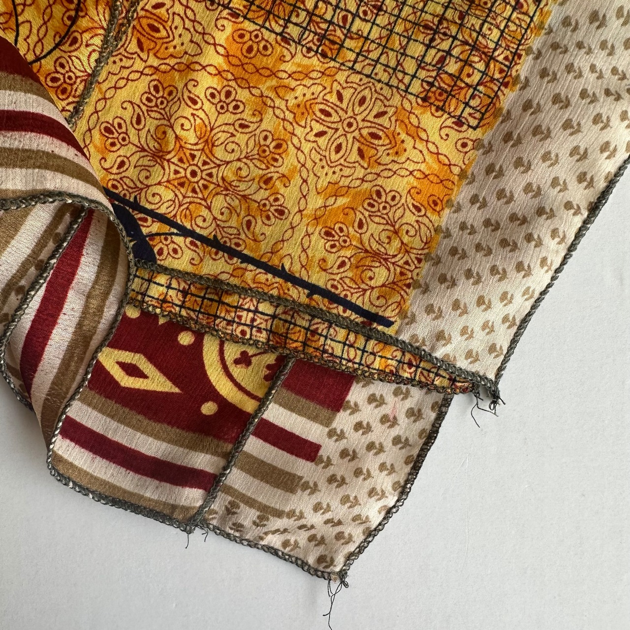 No.004 | リサイクルサリースカーフ Sサイズ