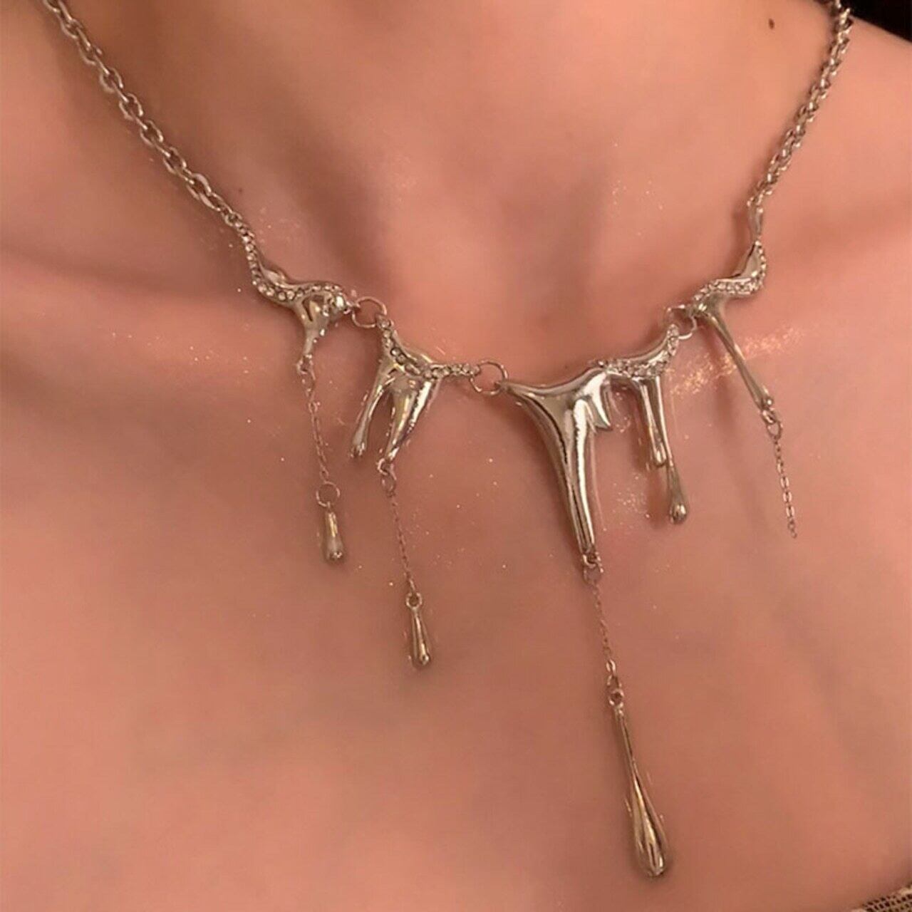 Heytao溶けドロップタッセルネックレス