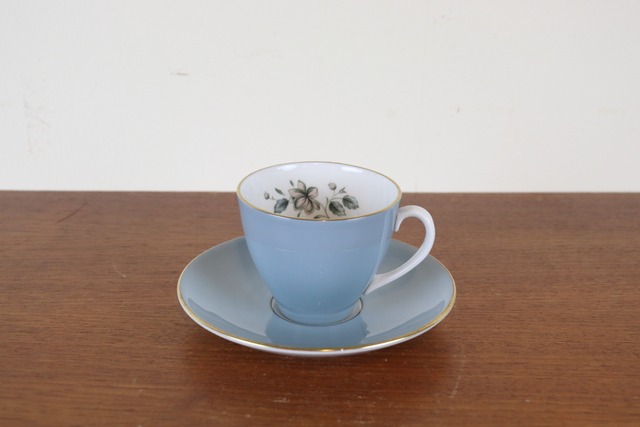 ロイヤルドルトン　ローズエレガンス　デミタス　カップ＆ソーサー　デュオ　royaldoulton　ROSE ELEGANS　ヴィンテージ　イギリス　食器　に2030
