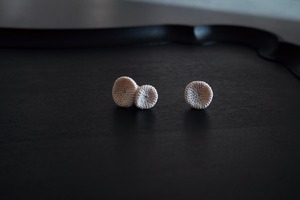kinrui-kakera / ecru / pierce / earring