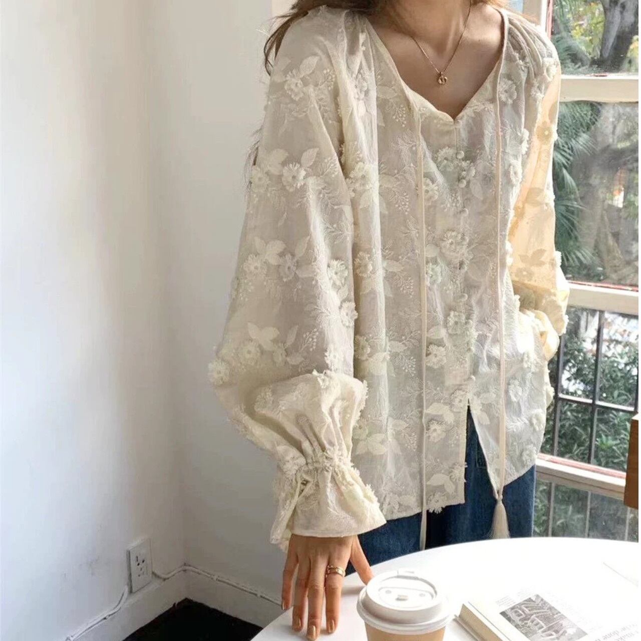 flower embroidery blouse A-00328