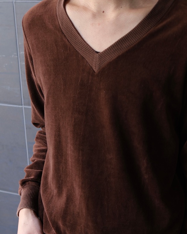 velour v neck top