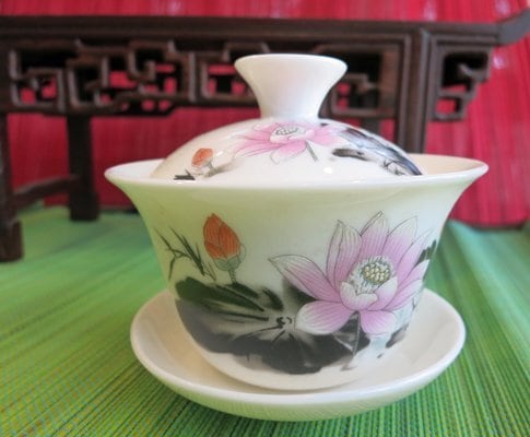 匠美風 中国 茶碗蒸し 器 錦アイボリー渕地紋朱彩寿文字百合 み 匠美風 中国 茶碗蒸し 器 錦アイボリー渕地紋朱彩寿文字百合 み