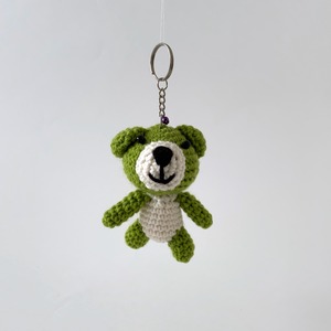 クマのあみぐるみキーホルダー（黄緑）｜Bear Amigurumi Keychain Light Green