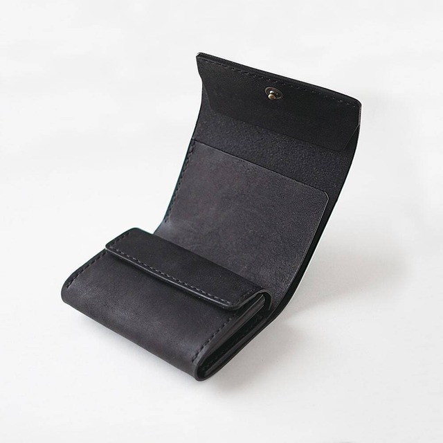 使いやすい 三つ折り財布 【 ブラック 】（受注生産品） レディース メンズ ブランド 鍵 小さい レザー 革 ハンドメイド 手縫い