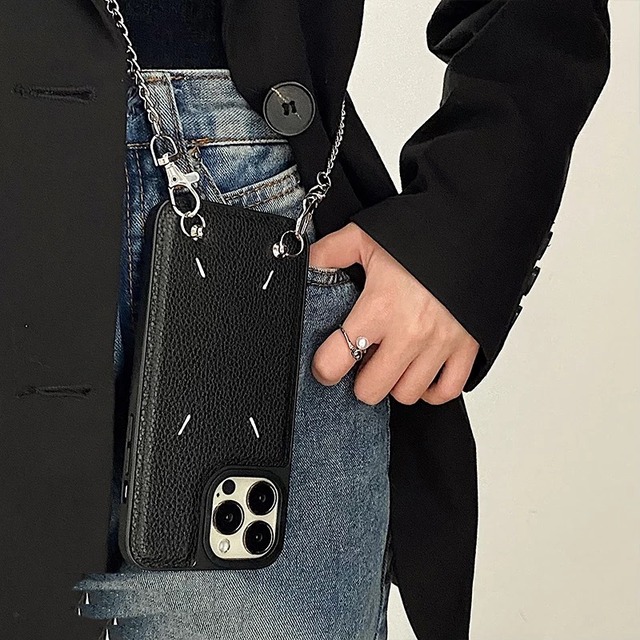 ショルダーチェーンブラックiPhoneケース