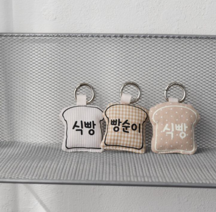 予約【APPLEMELLOW】 Toast Name Tag (3color)