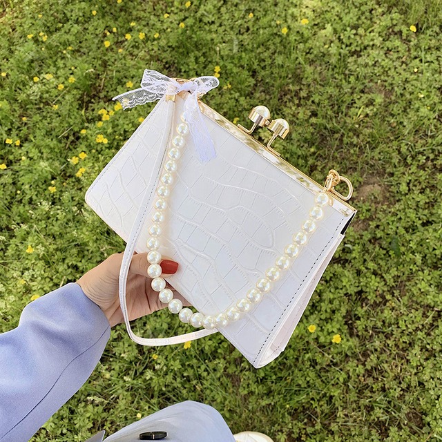 夏の小さなバッグ女性バッグ2020新しい潮ネット赤ファッションパールショルダーバッグeignワイルドテクスチャ小さな正方形バッグ Tiancai_Wing_Bag4665529