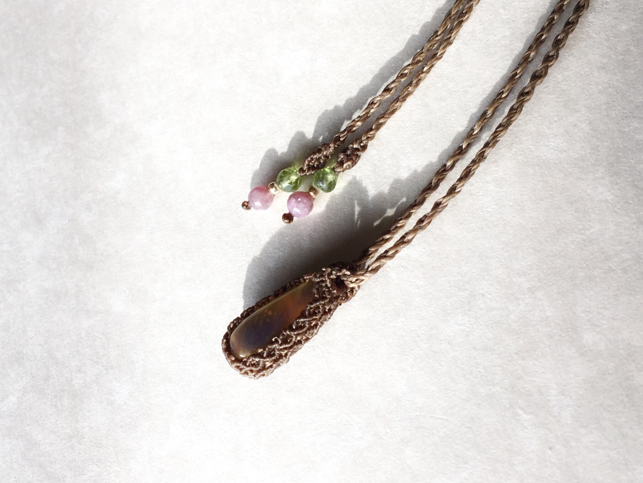 ブルーアンバー macramé necklace