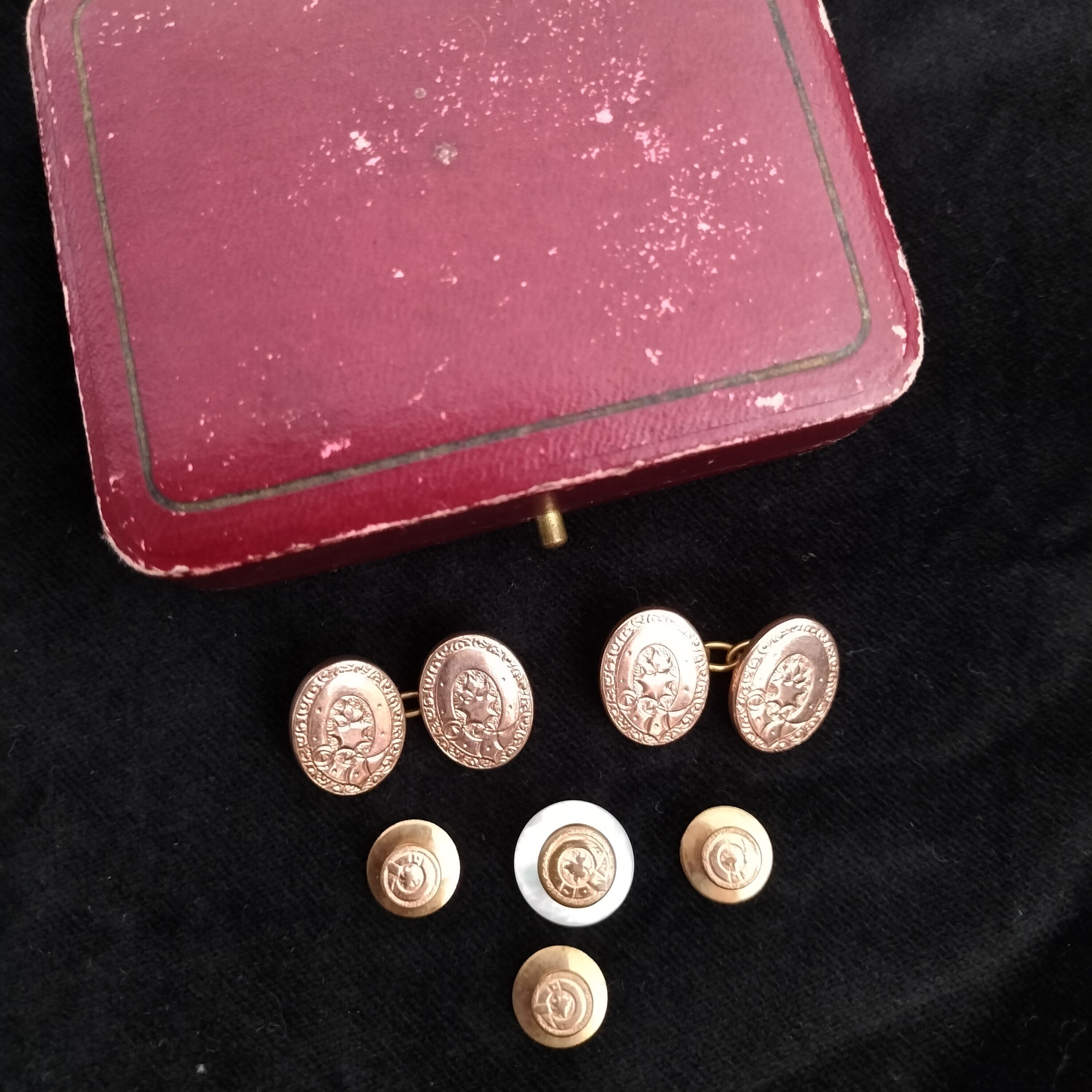 Antique Royal Garter Cufflinks & Studs set | Antico
