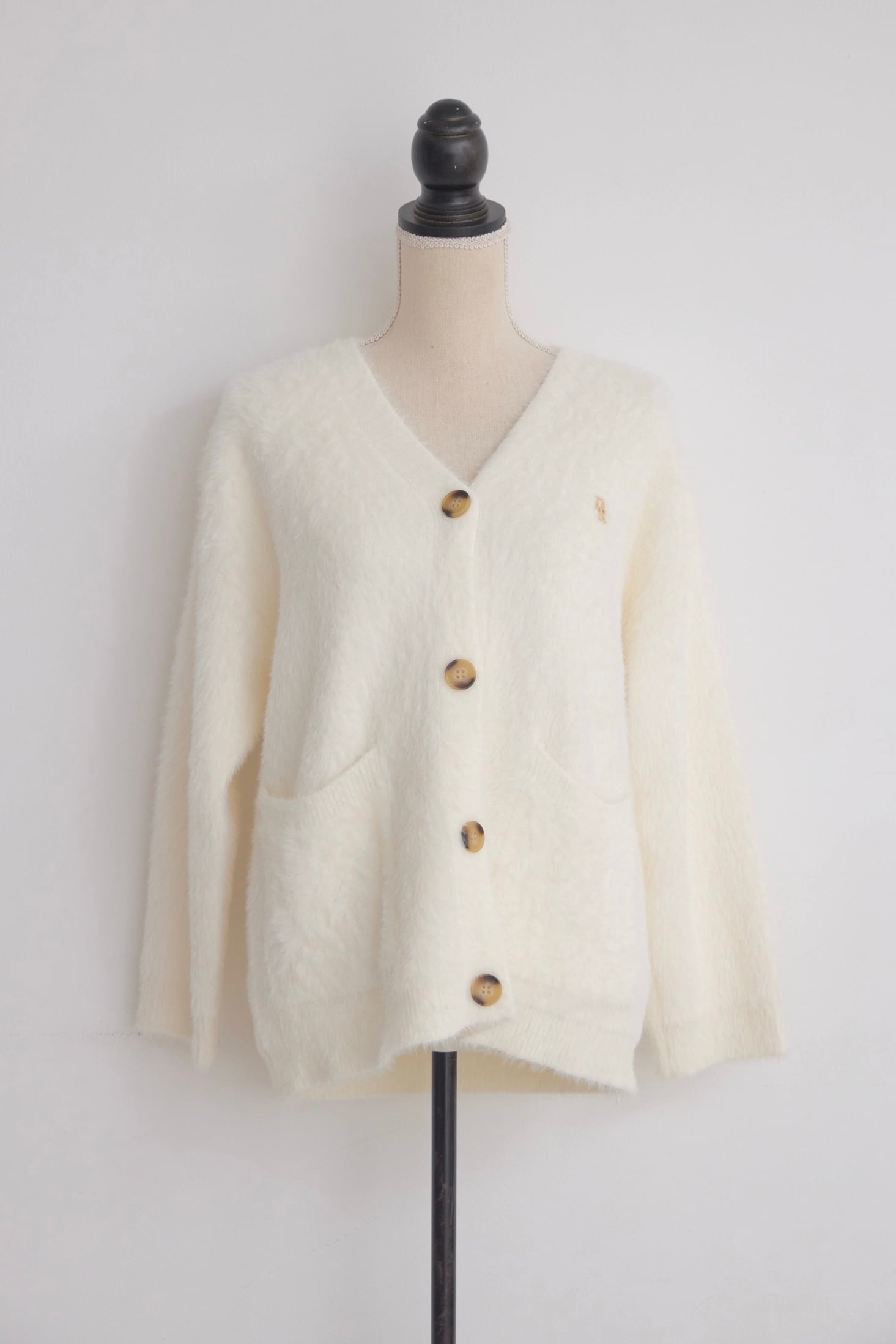 DR shaggy over cardigan | Désir et Raison