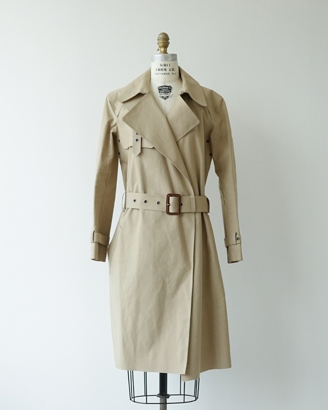 Rubberized trench coat〈CÉLINE by phoebe philo〉