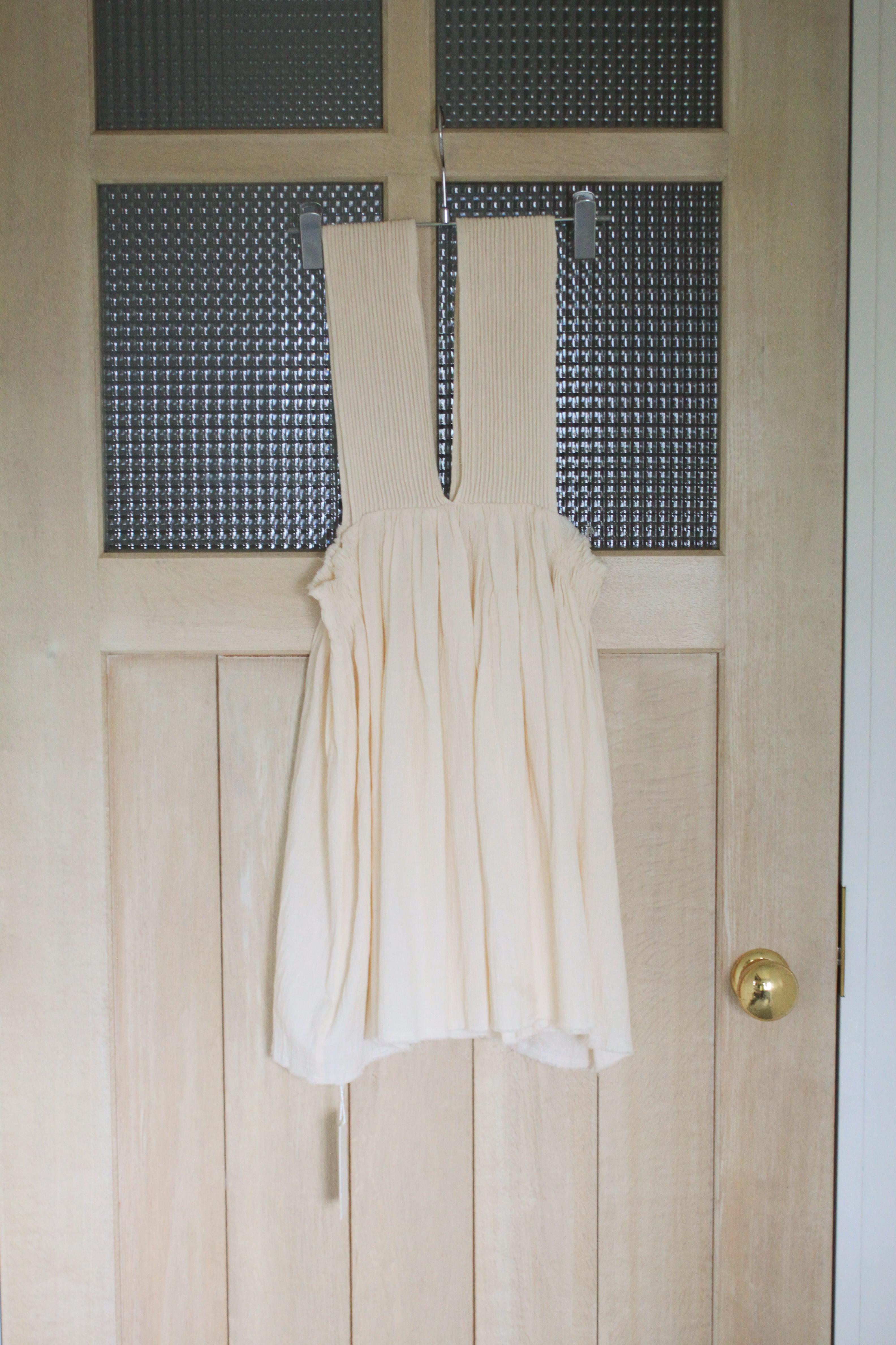 hella】cotton crepe gather top | GooROUGH