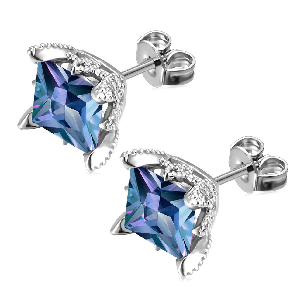 アレキサンドライト ピアス(両耳用) カラーチェンジ ピアス ファッション ペアカット DAIKI JEWELRY #ジュエリー #ピアス #ファッション #イヤリング