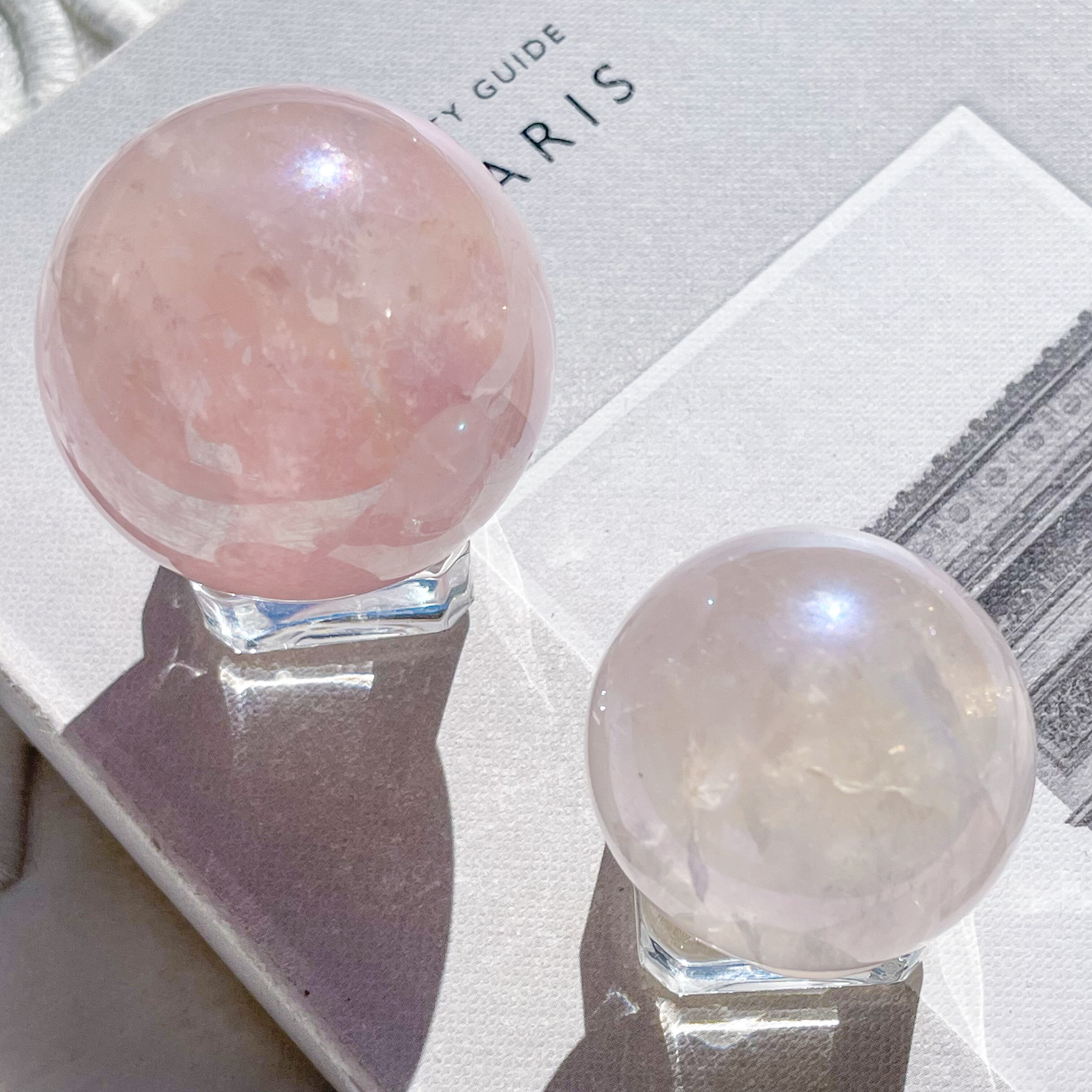 Aura Rose Quartz Sphere 11 ✧ オーラローズクォーツ | FLUXY - 天然石と鉱物のお店 フラクシー powered  by BASE