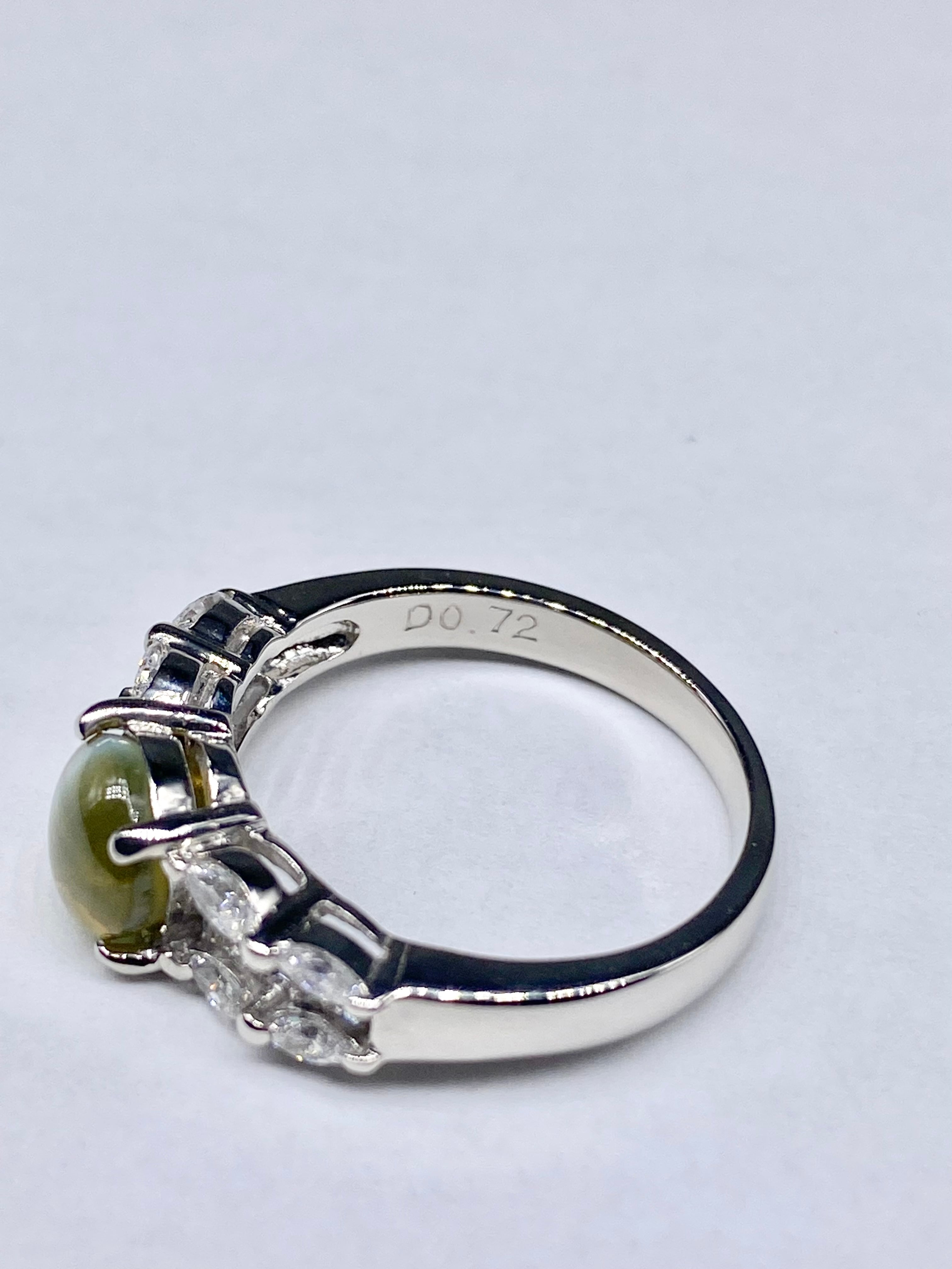 クリソベリルキャッツアイ 1.66ct / ダイヤモンド 計0.72ct Pt900