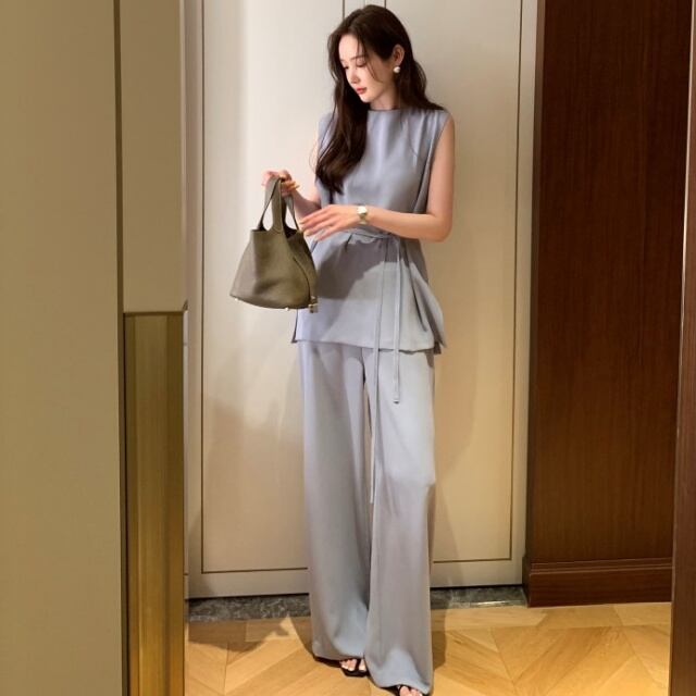【予約販売】セットアップ レディース 無地 ベージュ ブラック ブルー ノースリーブ ワイドパンツ フォーマル 結婚式 セレモニー パーティー 美ライン こなれ感 大人可愛い 楽ちん 韓国 春 夏 トレンド フリー