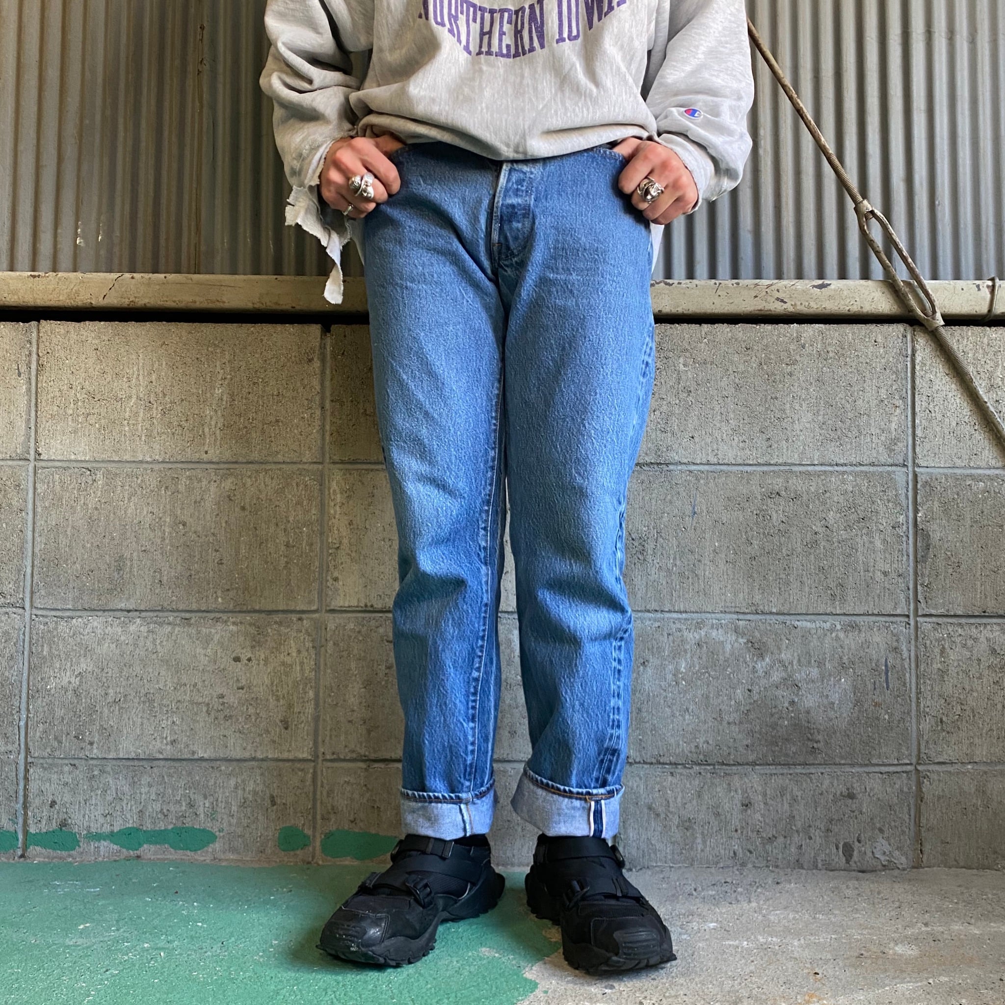 年代 ビンテージ Levi's リーバイス  赤耳 黒カンヌキ ストレート