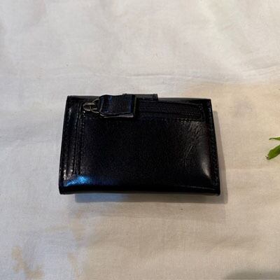 B.stuff 限定・新型 三つ折りコンパクトお財布(クロ)