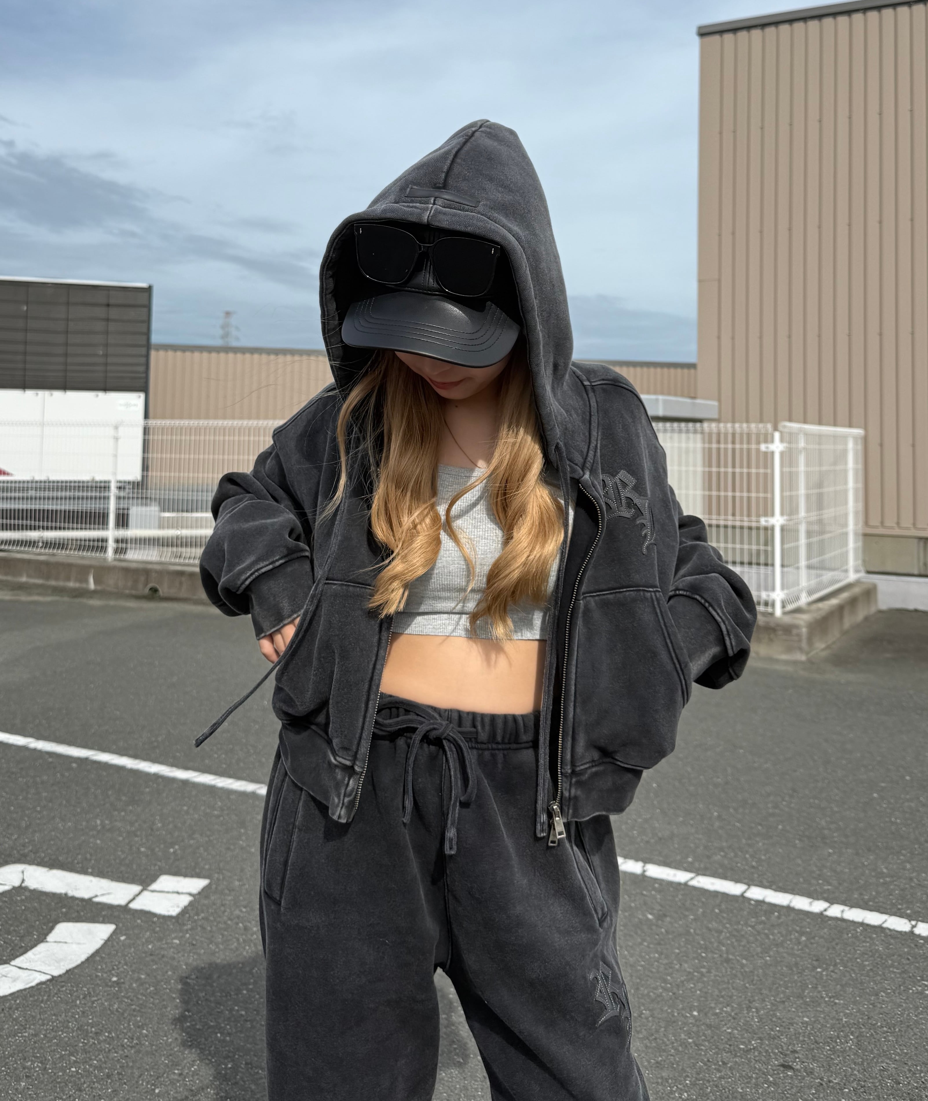 Ruhm パーカー　ブラック　L Ruhmレザーロゴクロップドパーカーセットアップ | Ruhm