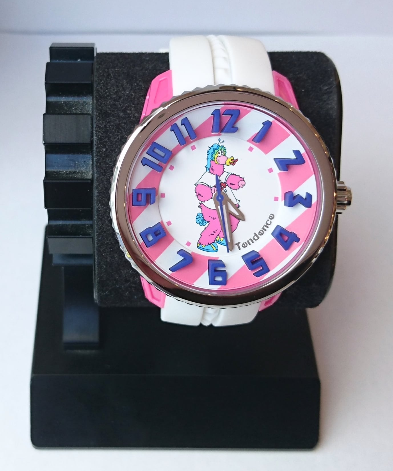 【広島東洋カープ】Tendenceレディースカープウォッチ『ダンシング スラィリー』国内正規品 腕時計