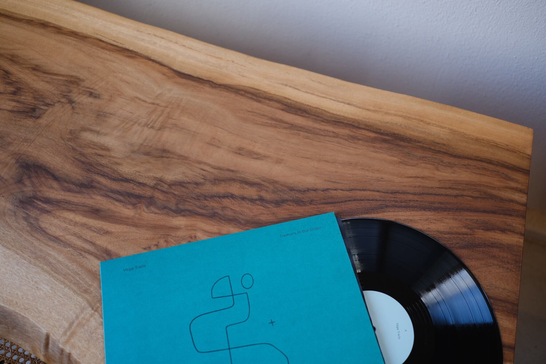 一枚板デスク 赤楠 -akagusu- | TORINOKI FURNITURE