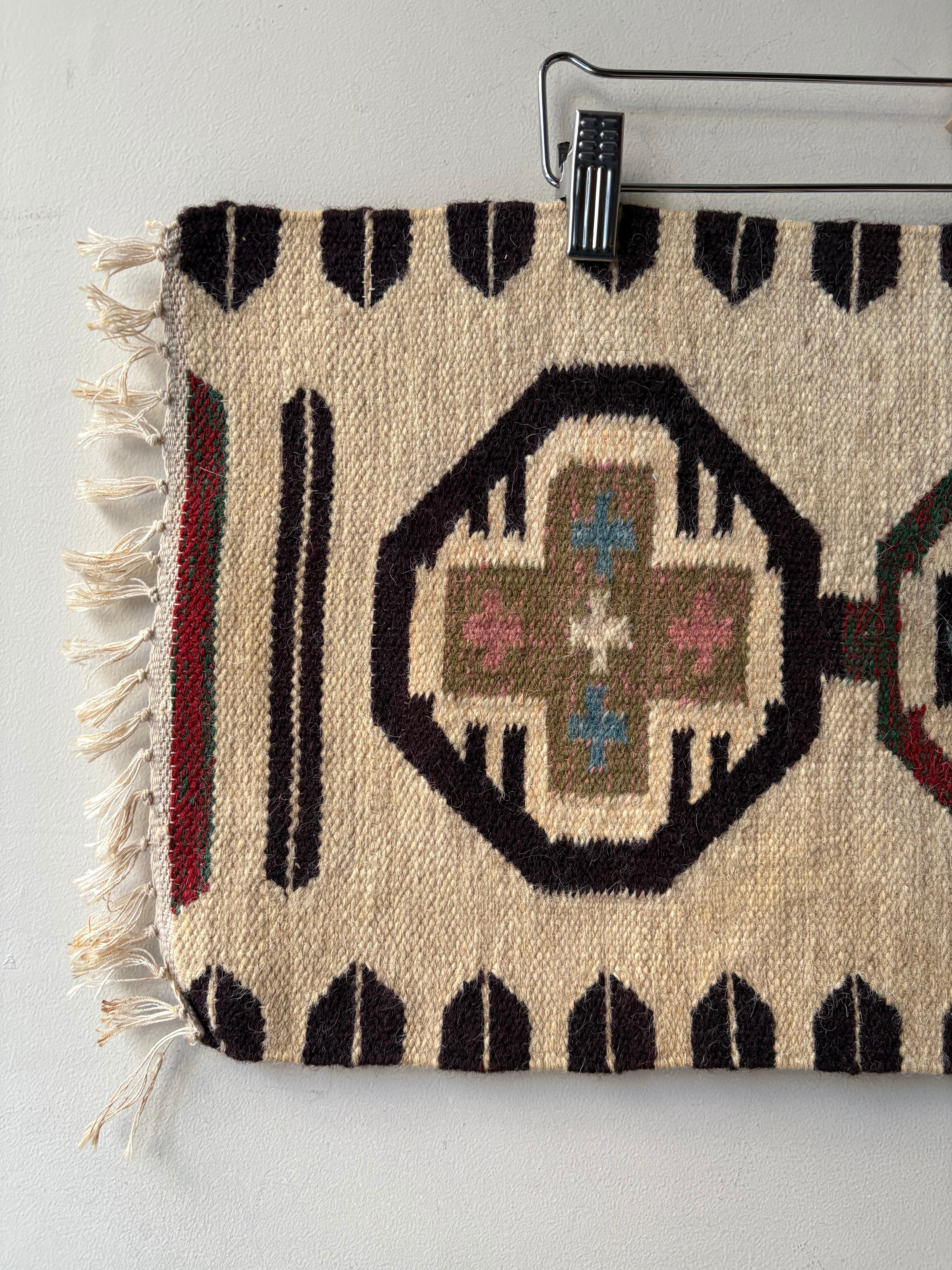 116×208 古民家に似合うVINTAG RUGです 2138-Vintage Turkmen rug | 手織りのヴィンテージラグ専門店 | Bahr