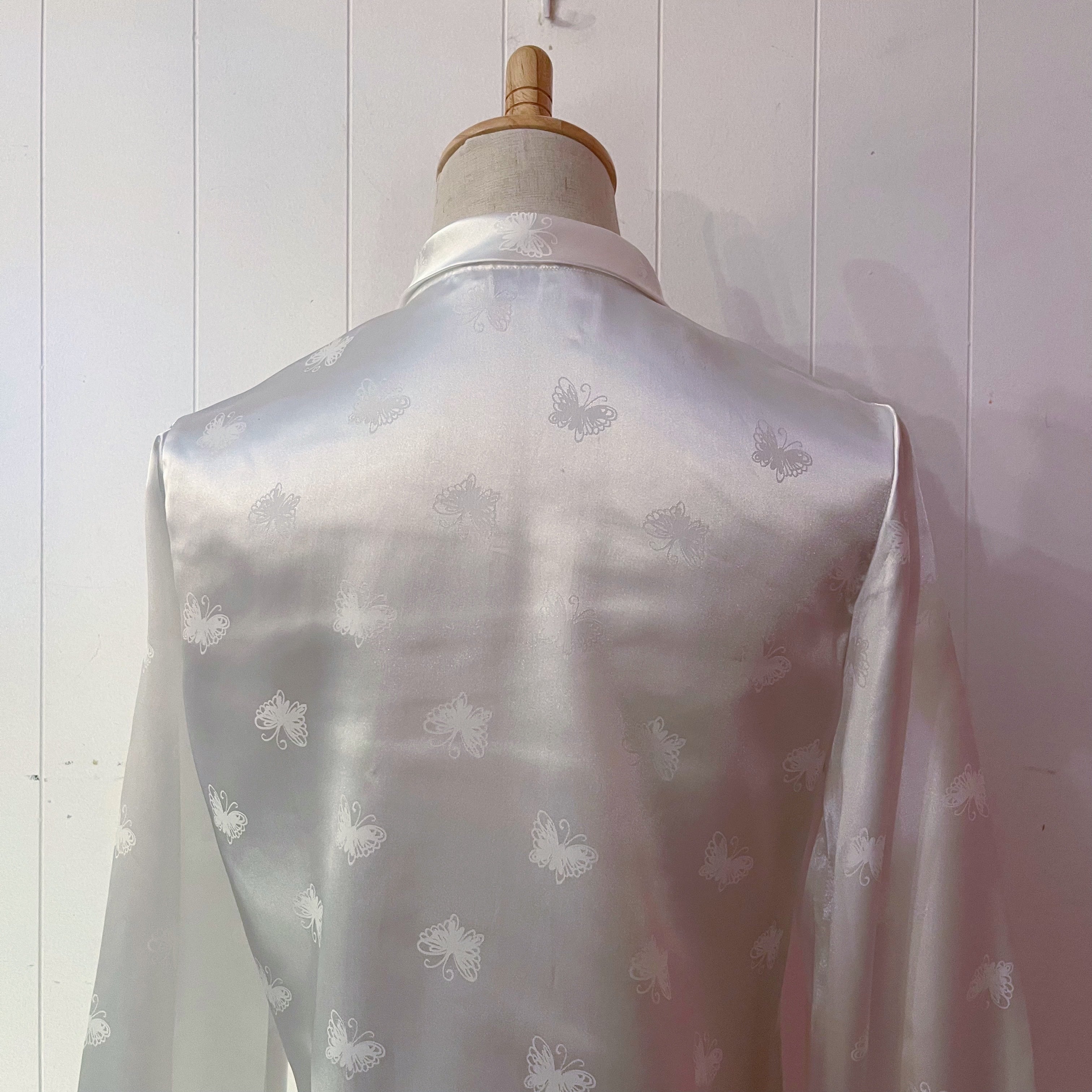 butterfly ribbon white blouse