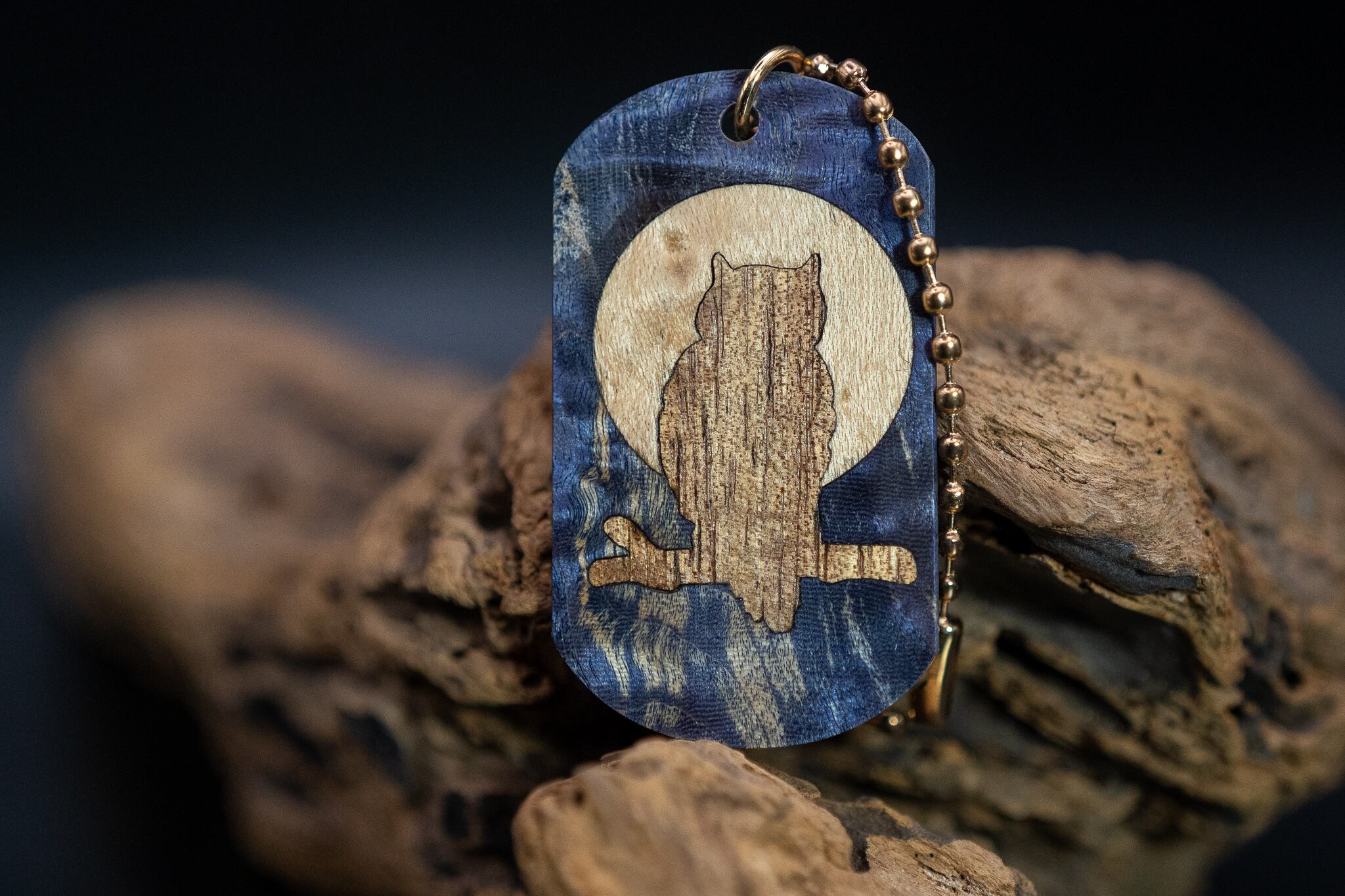 【朧】 スタビライズウッド 楓 ドッグタグ 象嵌 夜とミミズク