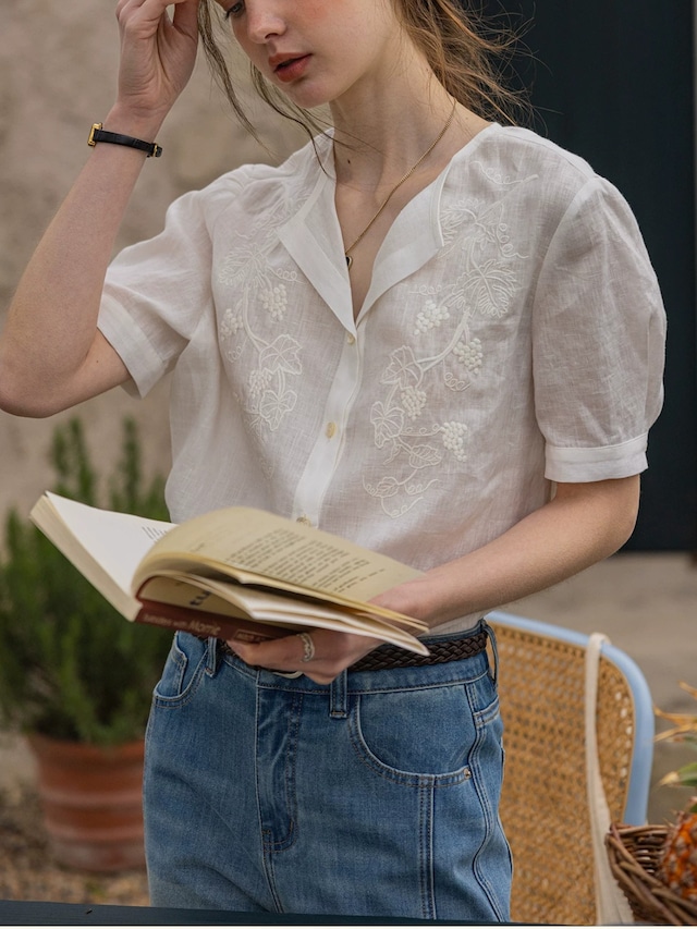 Blanc Vine Embroidery Linen Blouse F0772
