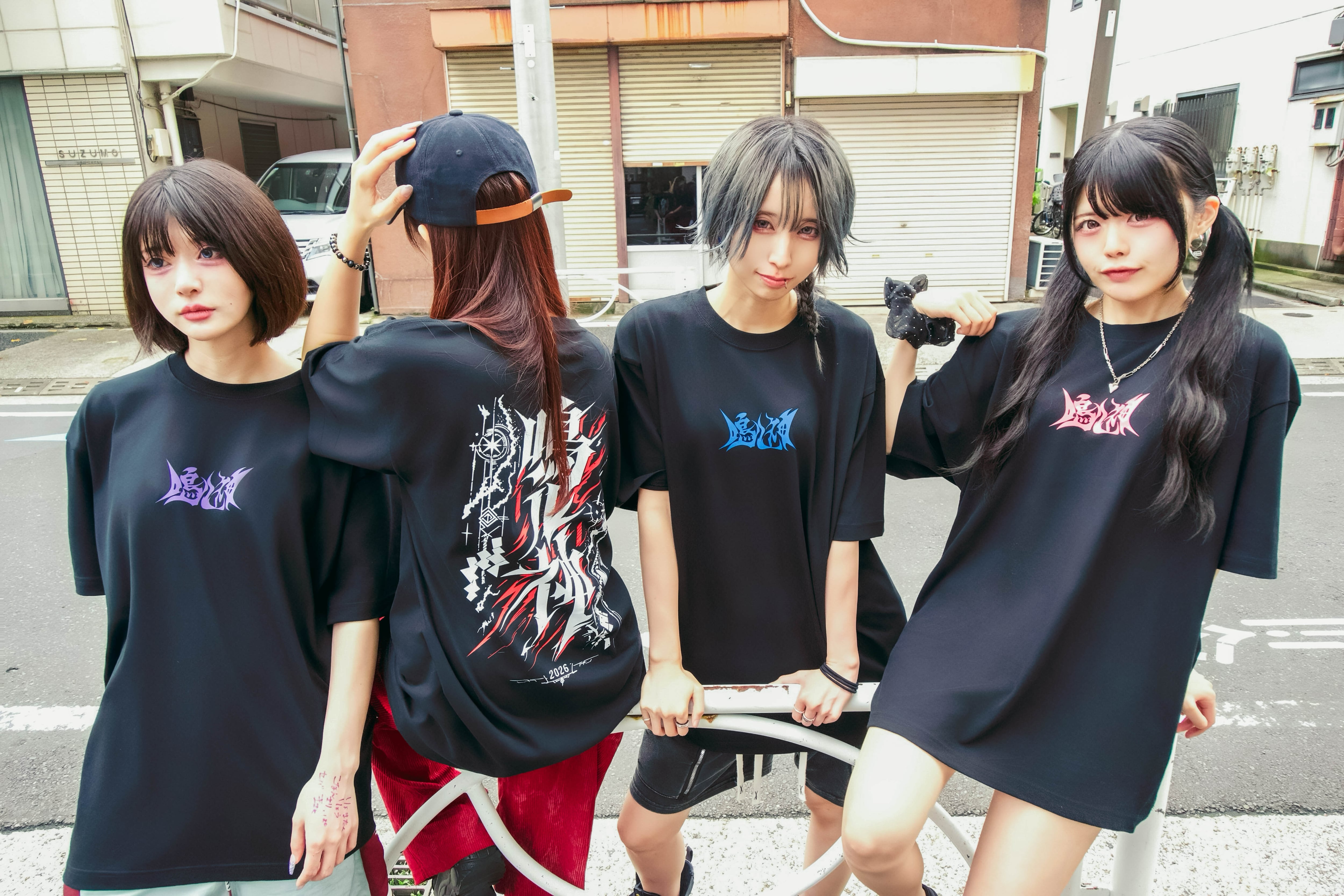 受注生産】鳴ル神メンバーカラーTシャツ | PANIPAworks. ONLINE STORE