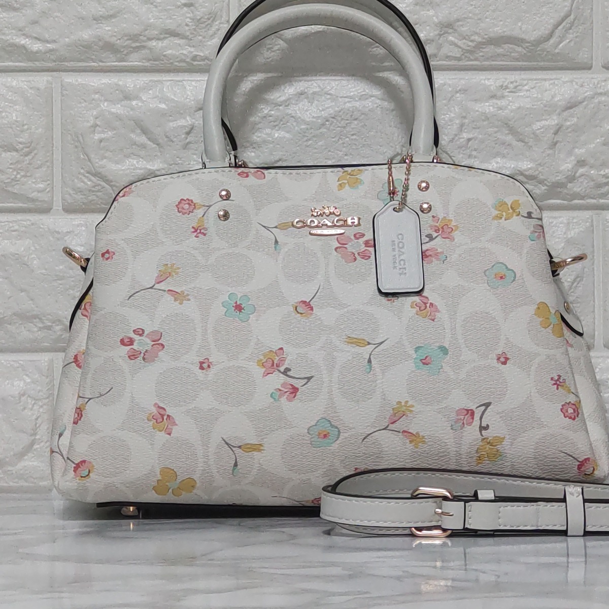 COACH コーチ ローグ25 フローラルプリント 人気色 捏ねる ホワイト 完売品