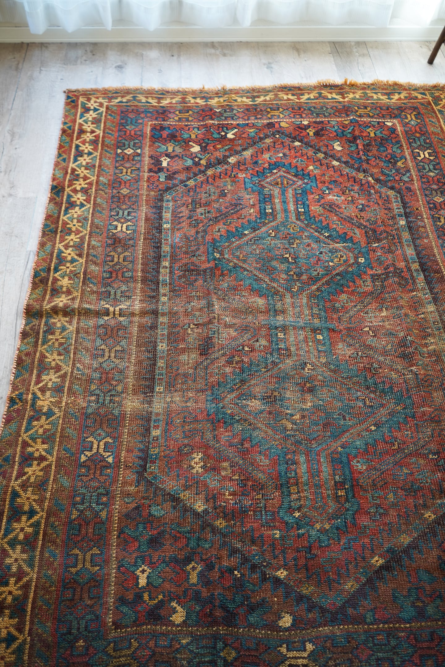 【173】Semi Antique Shiraz Qashqai rug 1940's | ヴィンテージラグ専門店 | TimeRug powered  by BASE