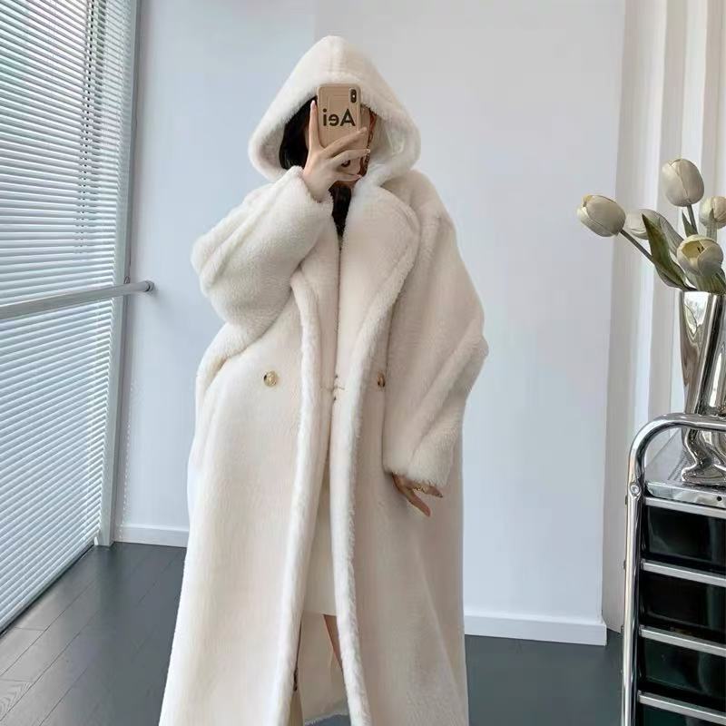 フード付ベアロングコート