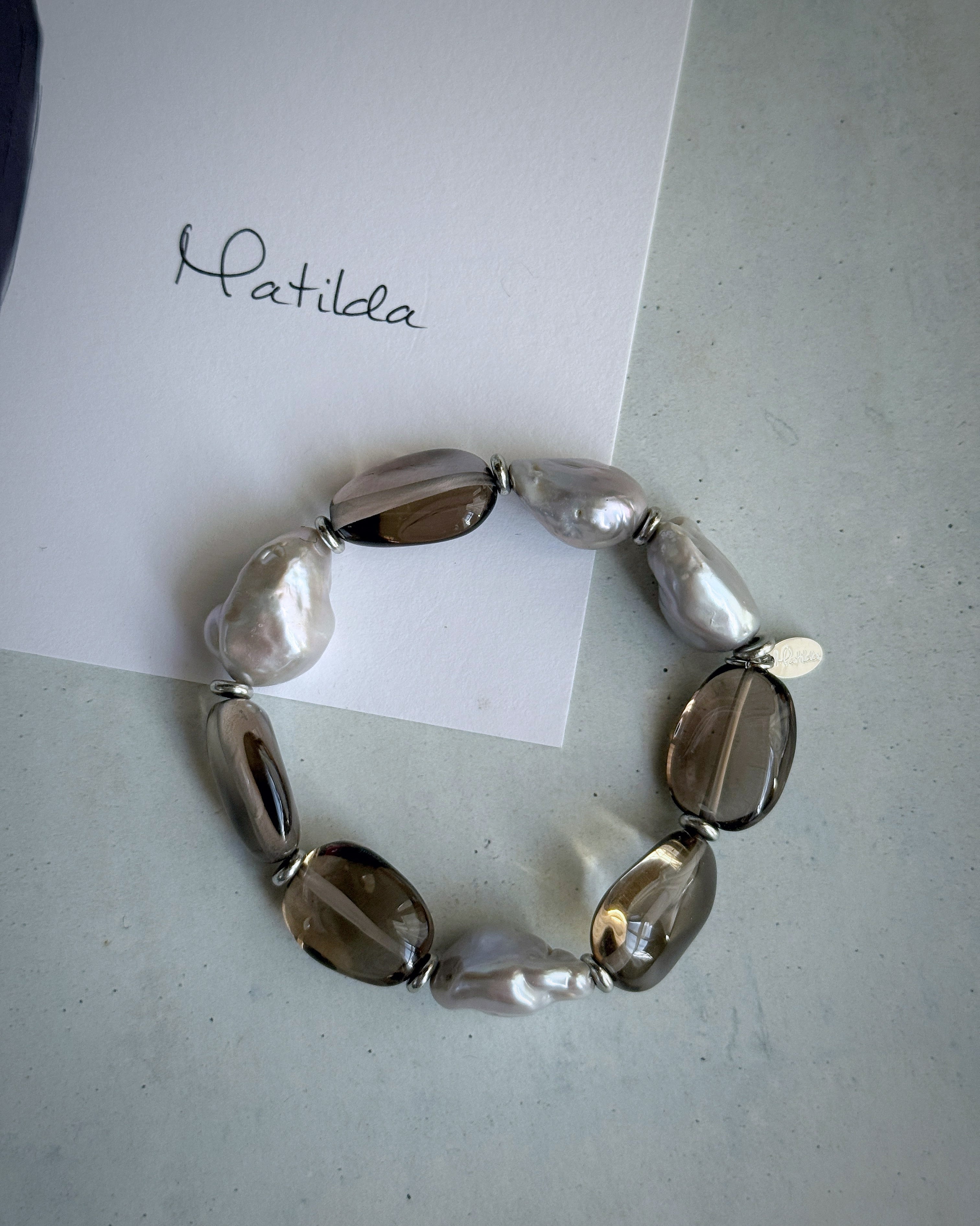 【再販】bicolor bracelet(スモーキークォーツ×淡水パール)