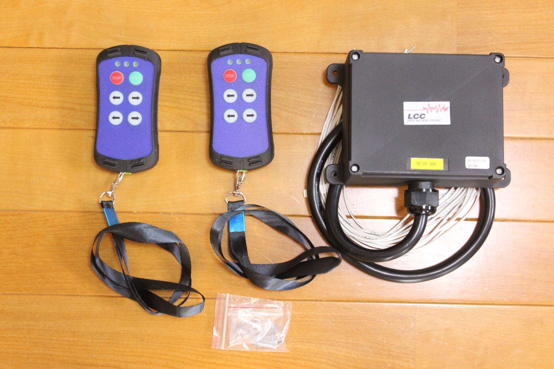 ラジコンキット 積載車、レッカー、パワーゲート用タダノ、ユニック 防水☆AC⁄DC。12V~24V 花見台。レッカー車・積載車・パワーゲート