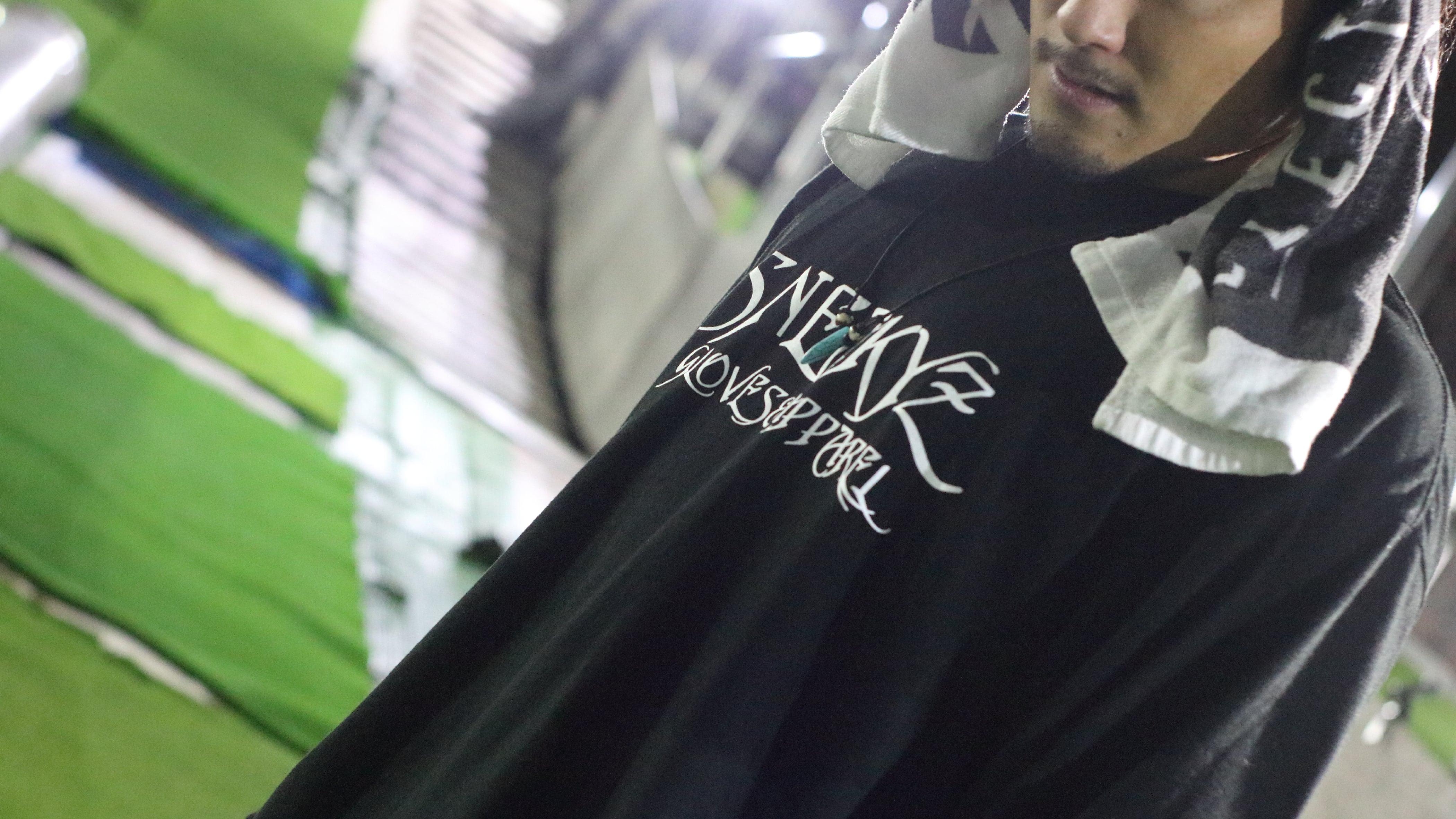 アウターウェア Crazy Raccoon LOGO 購入 EMBROIDERY HOODIE(パーカー