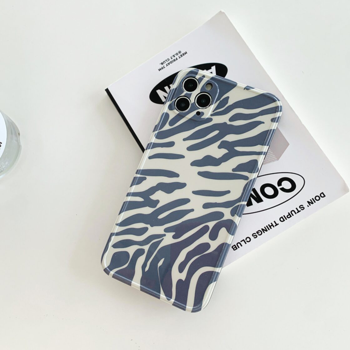 ca386] iPhoneケース 