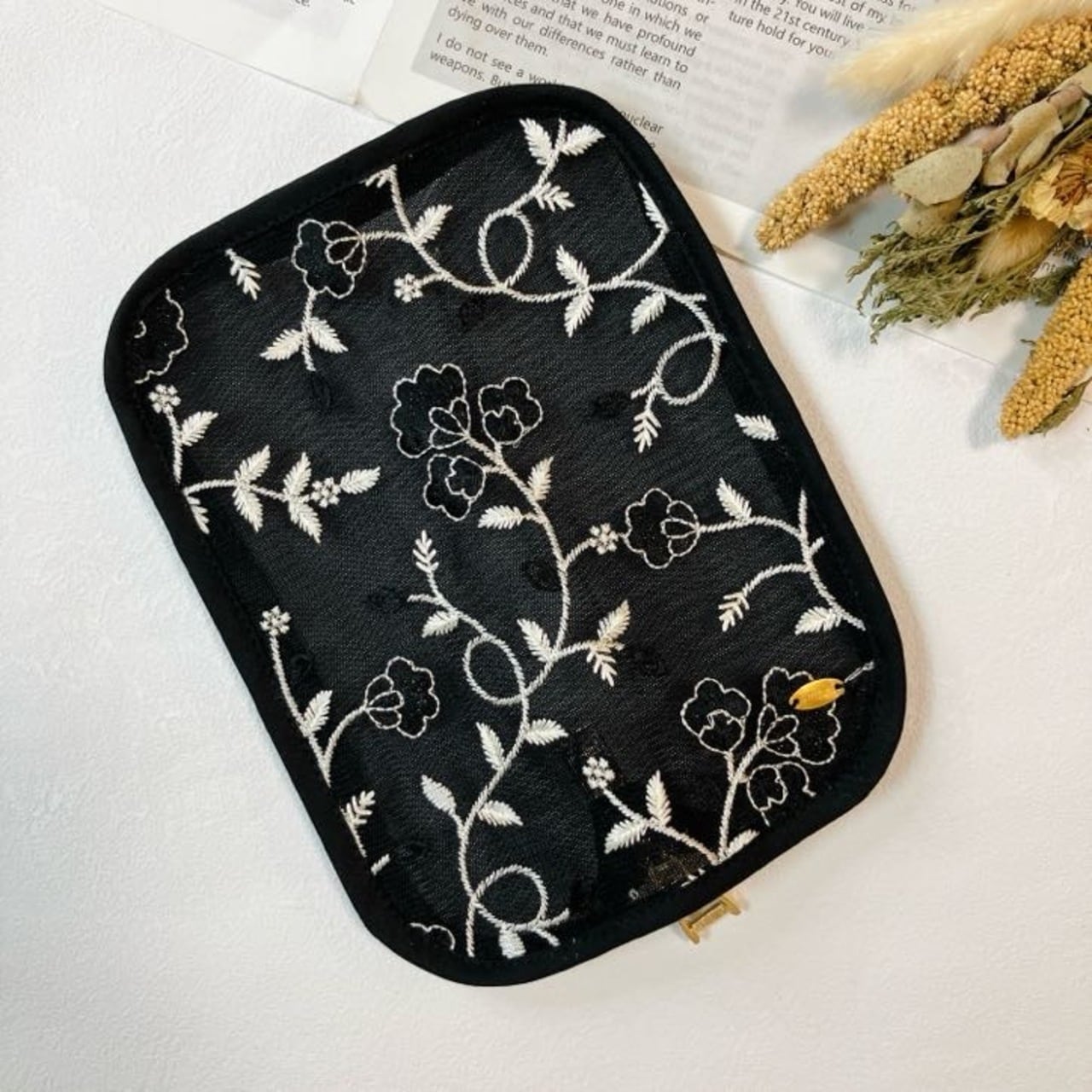 インド刺繍リボンのハードメッシュポーチ♡ペンケース／コスメポーチ