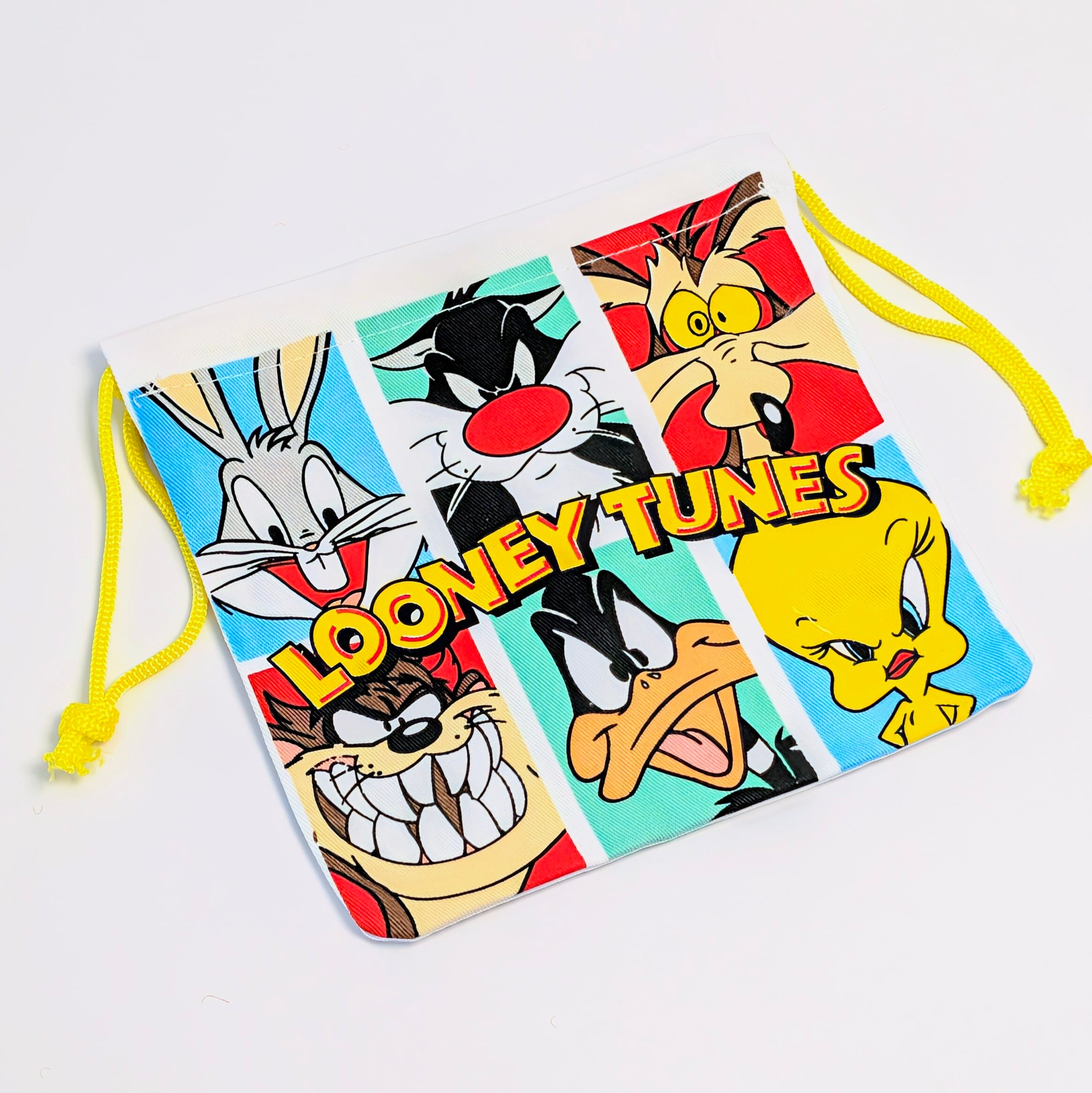 ✨️可愛すぎて何枚も欲しい♡✨️アメリカンキャラクターPURSE【 Looney Tunes(ルーニー・テューンズ)】巾着袋 〚アメリカン雑貨 アメトイ〛
