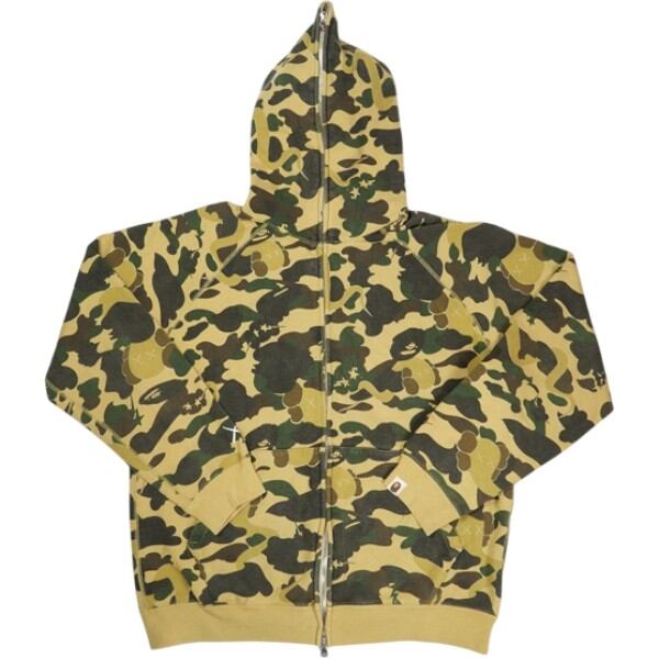 A BATHING APE×KAWS　パーカー黄カモ Size【M】 A BATHING APE ア ベイシング エイプ ×KAWS YELLOW CAMO