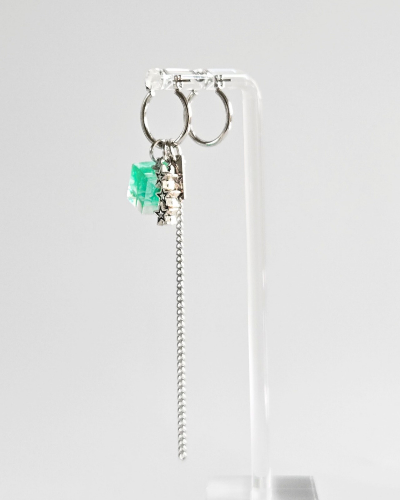 hooP ××× cuBe. [green] - 2