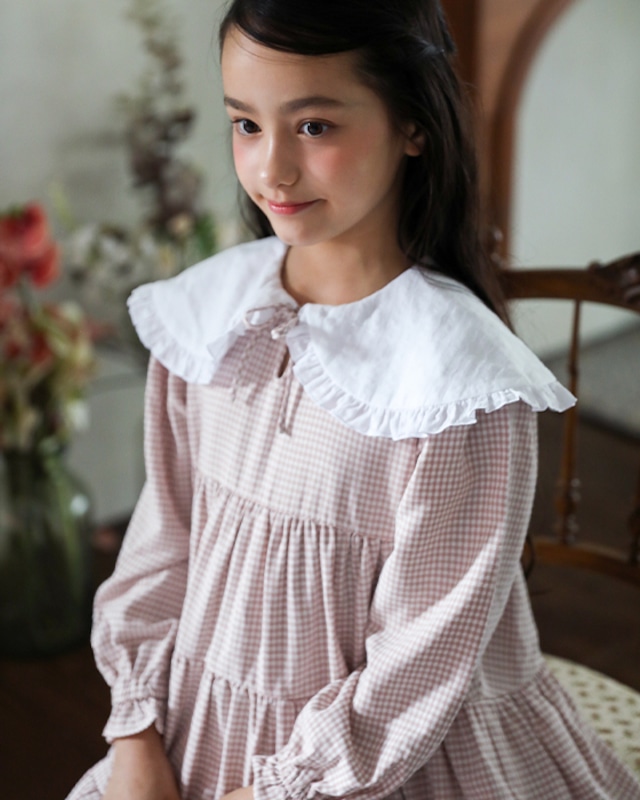 ケープ襟ティアードワンピース<Pink check>