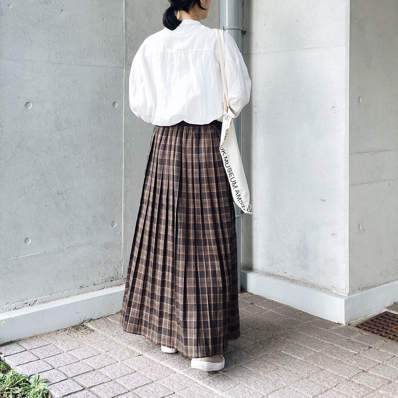 Pleats check skirt (brown)