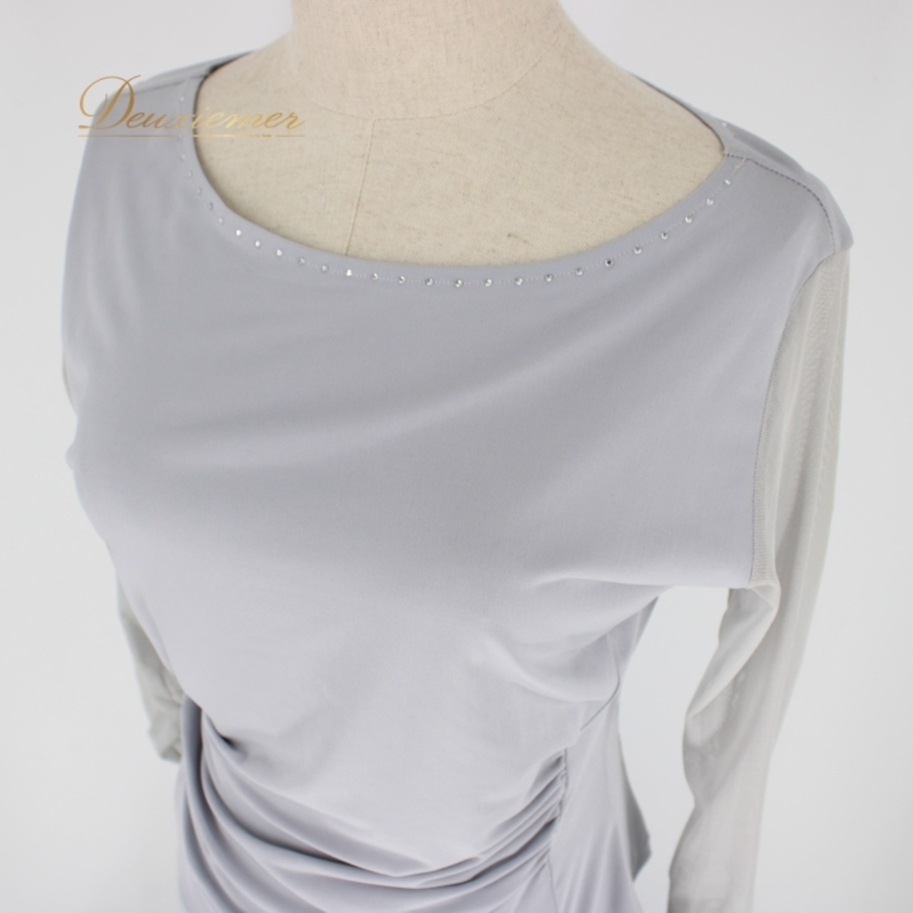 社交ダンス 衣装 スタンダード 上下セット ツーピース レッスンウェア パーティ衣装 オールシーズン グレイ系 ラインストーン 光沢感 シンプル 軽量 伸縮性 リーズナブル 女性用ファッション おしゃれ 薄手 快適 おすすめ パーティ用 ダンスレッスン用 セットアップ 上下組 コーディネート可能 高品質 ポリエステル ポリウレタン ゆったりデザイン ラインストーン装飾 華やか 旬なデザイン リラックスフィット トレーニング用