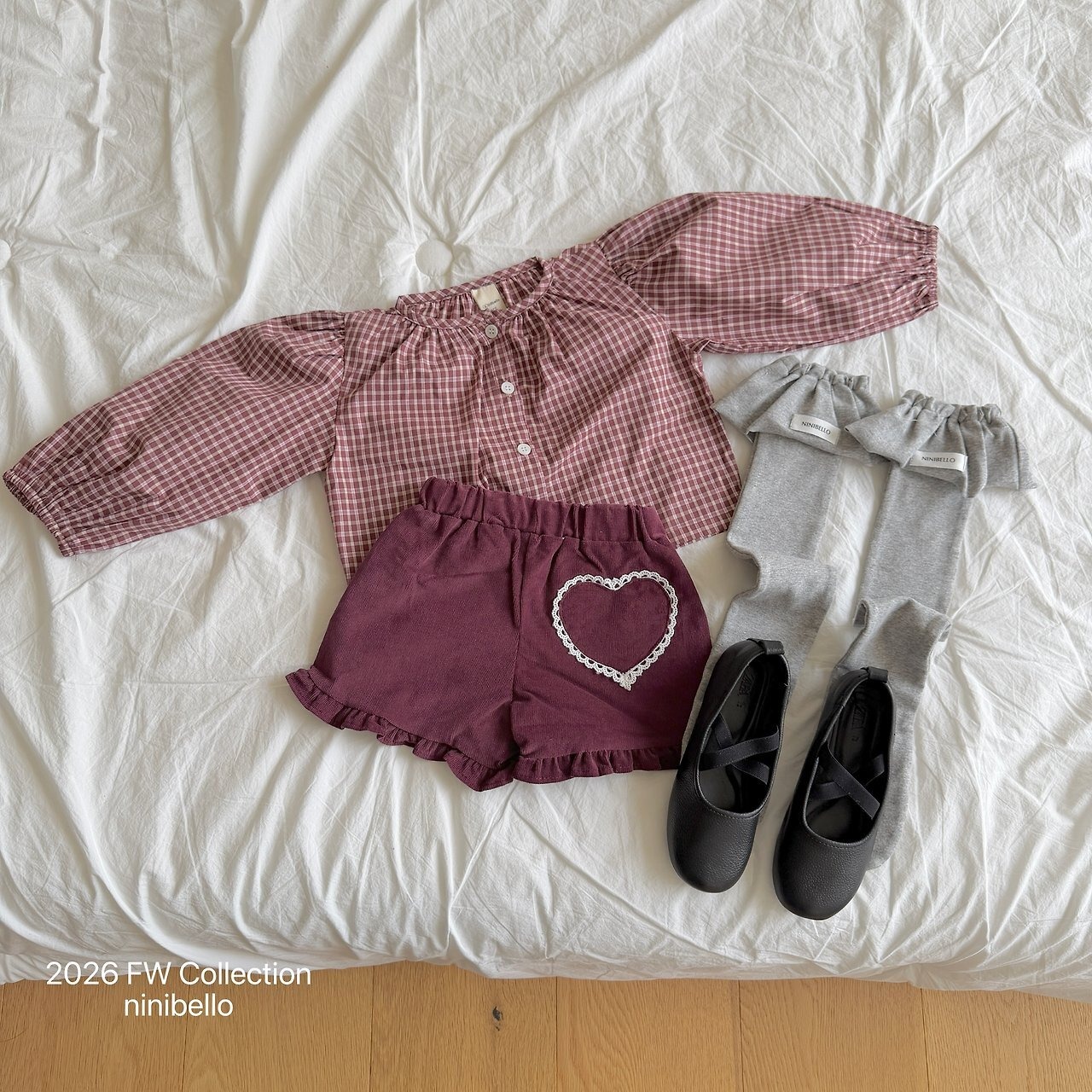 black, gray［即納］pintuck frill knee socks / ninibello  26autumn
