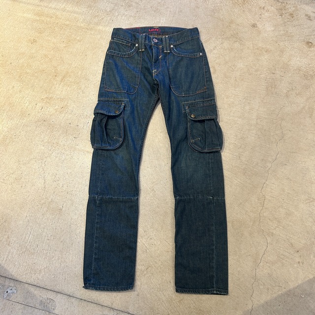 LEVI'S RED DENIM CARGO PANT