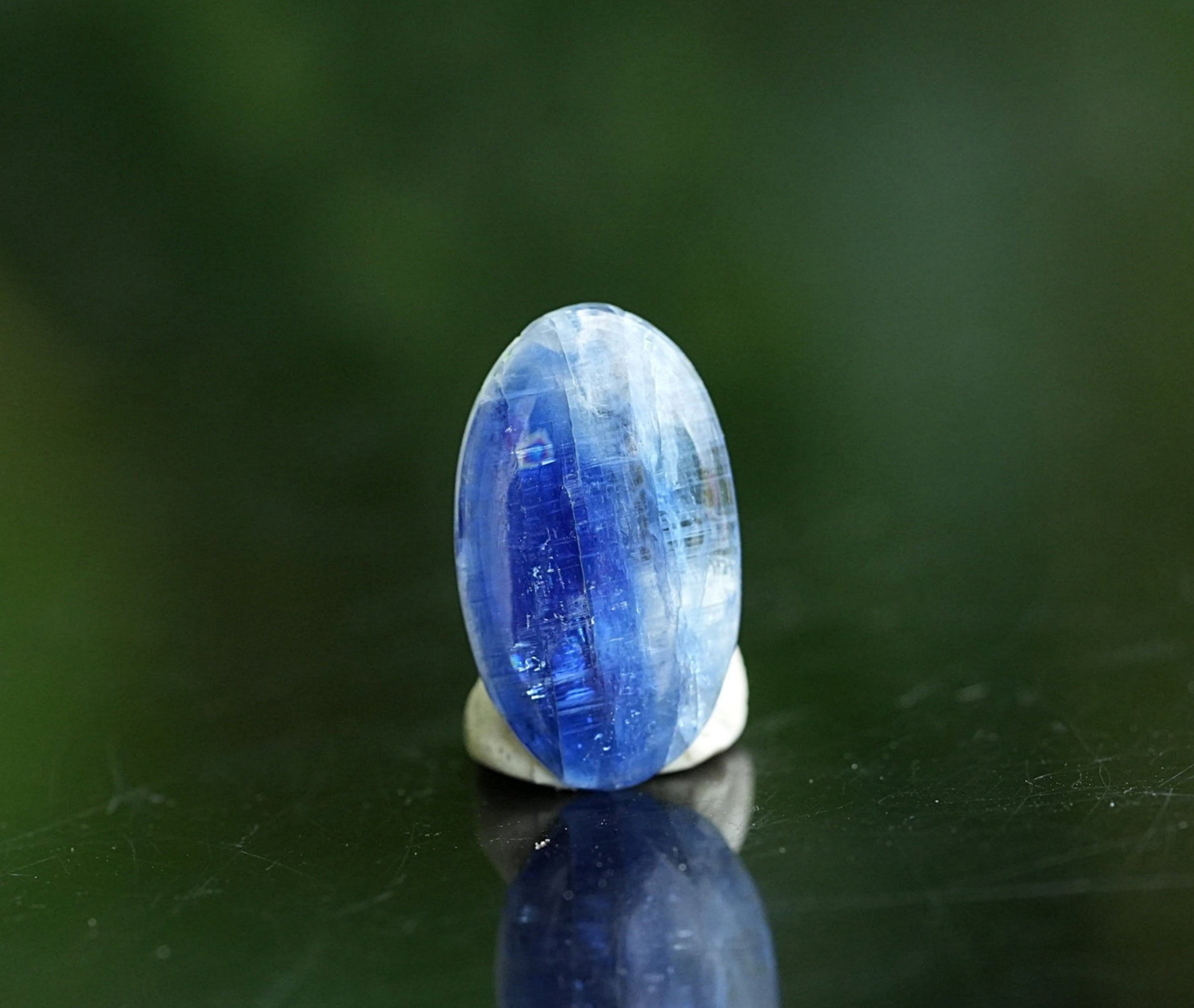 蒼いブルー カイヤナイト s1530 | Funky garuda Stone